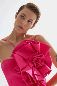 KADIN GÜL DETAYLI YIRTMAÇLI ABİYE ELBİSE