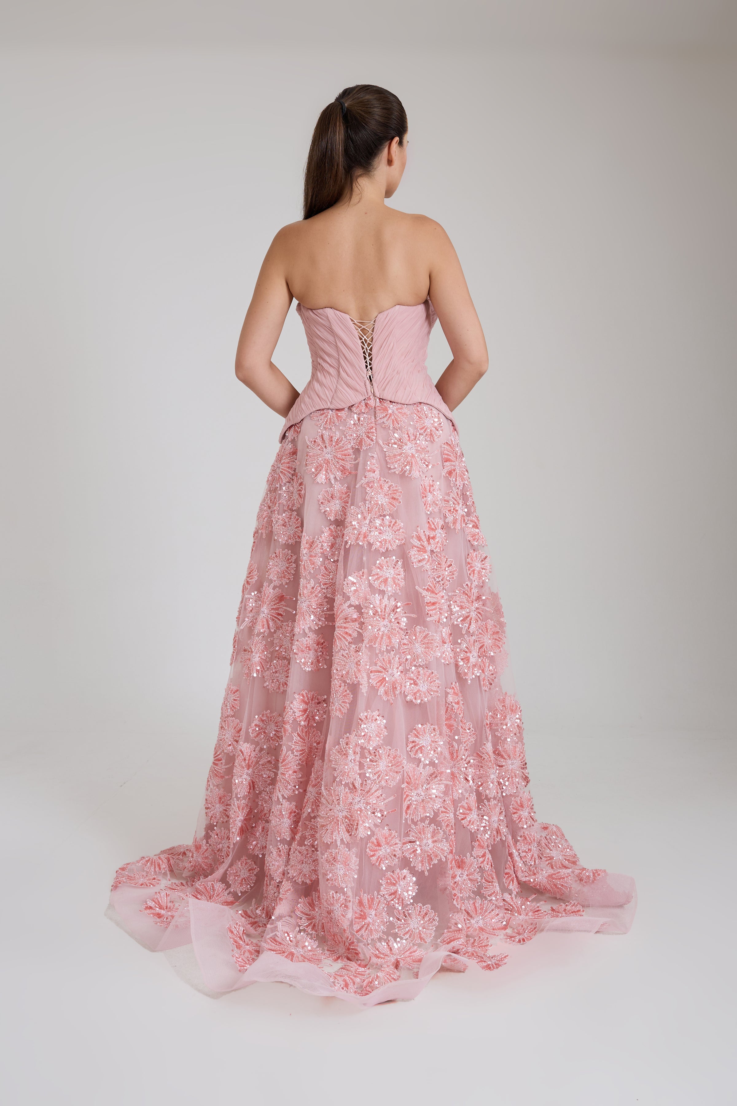 STRAPLEZ TAŞ DETAYLI ÇİÇEK DESENLİ KLOŞ ABİYE ELBİSE