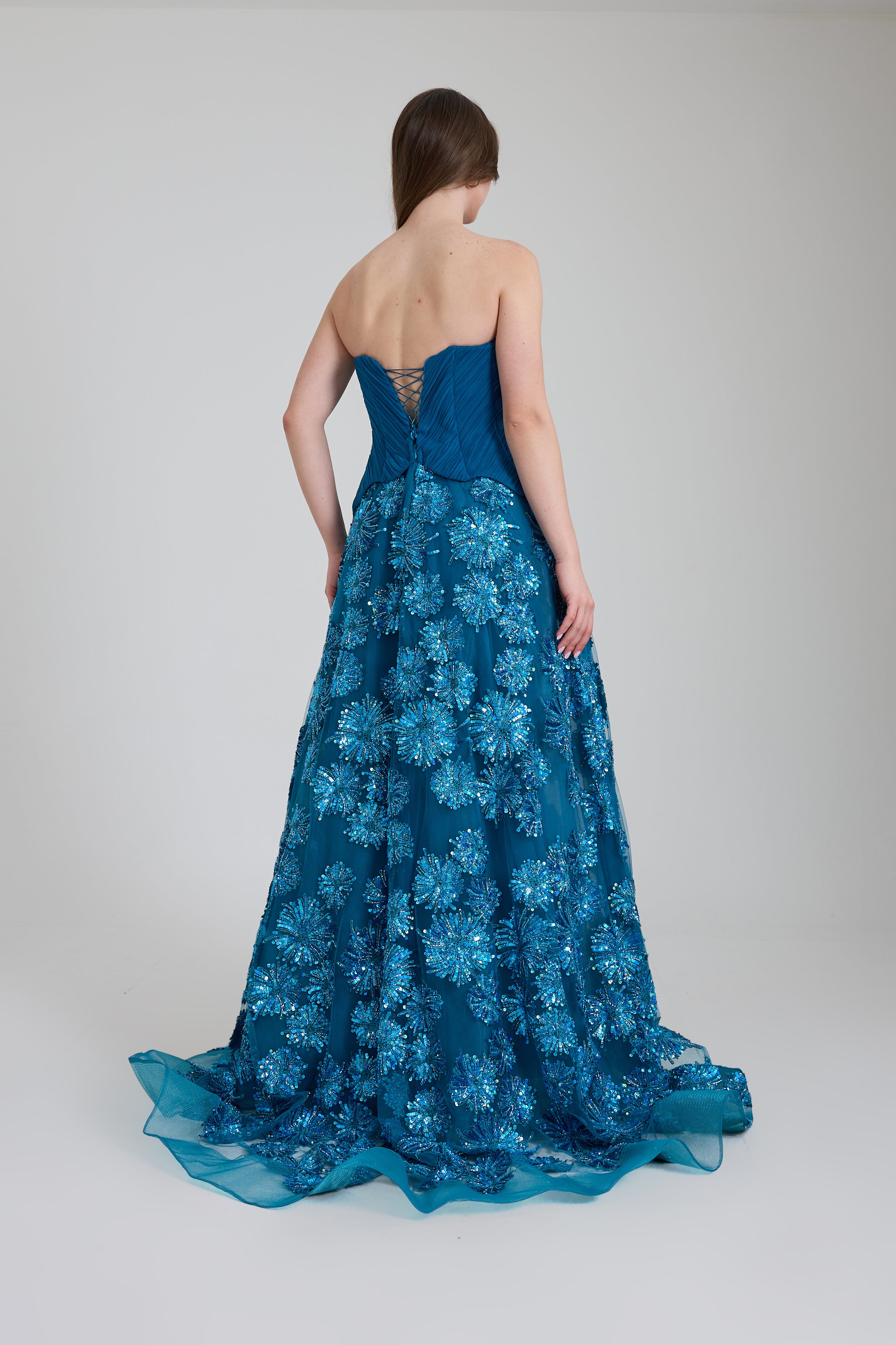 STRAPLEZ TAŞ DETAYLI ÇİÇEK DESENLİ KLOŞ ABİYE ELBİSE