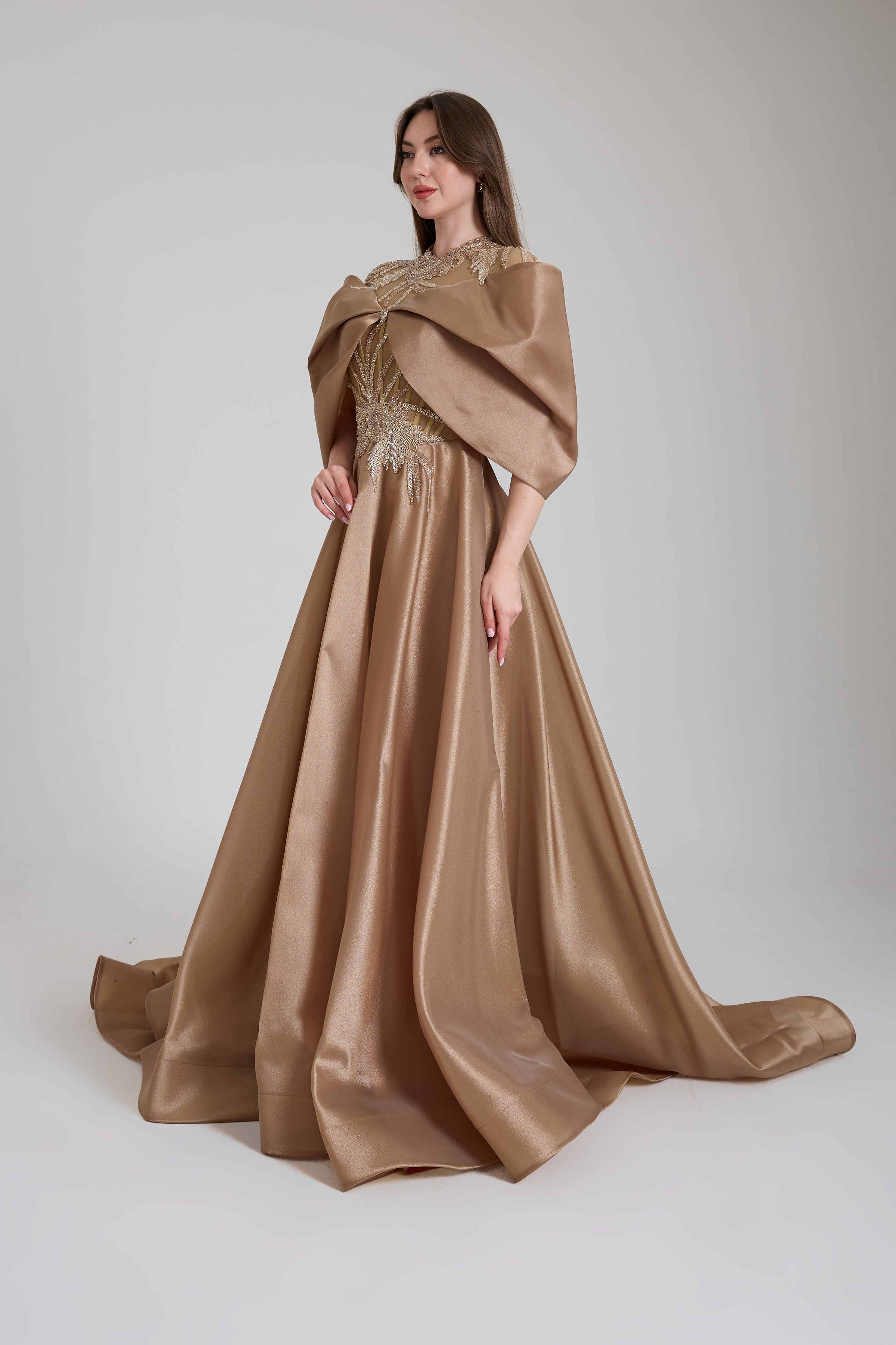 OMUZ DETAYLI TAŞ AKSESUARLI UZUN ABİYE ELBİSE