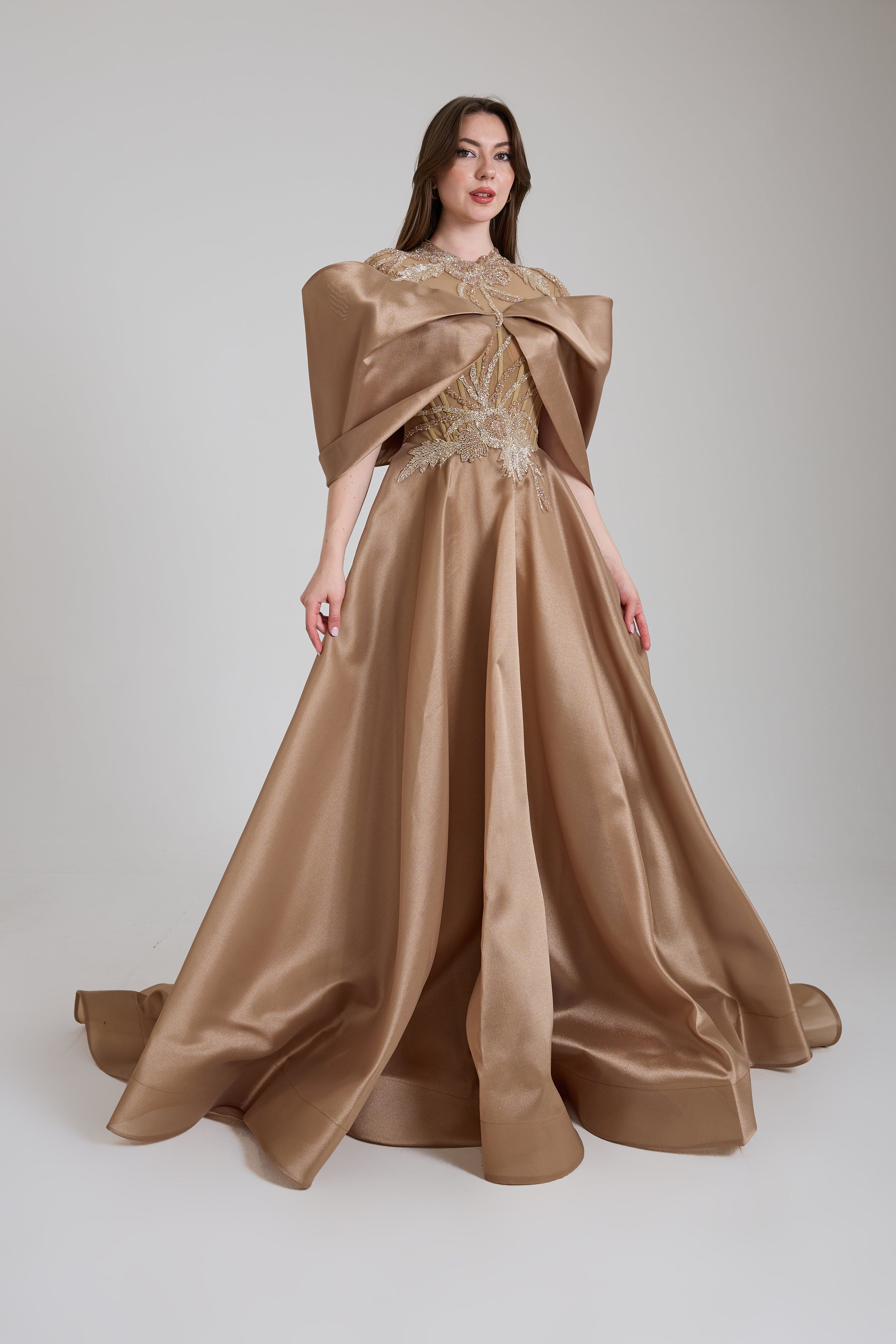 OMUZ DETAYLI TAŞ AKSESUARLI UZUN ABİYE ELBİSE