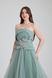 KADIN ABİYE STRAPLEZ İŞLEME DETAYLI TÜL ŞIK UZUN ELBİSE