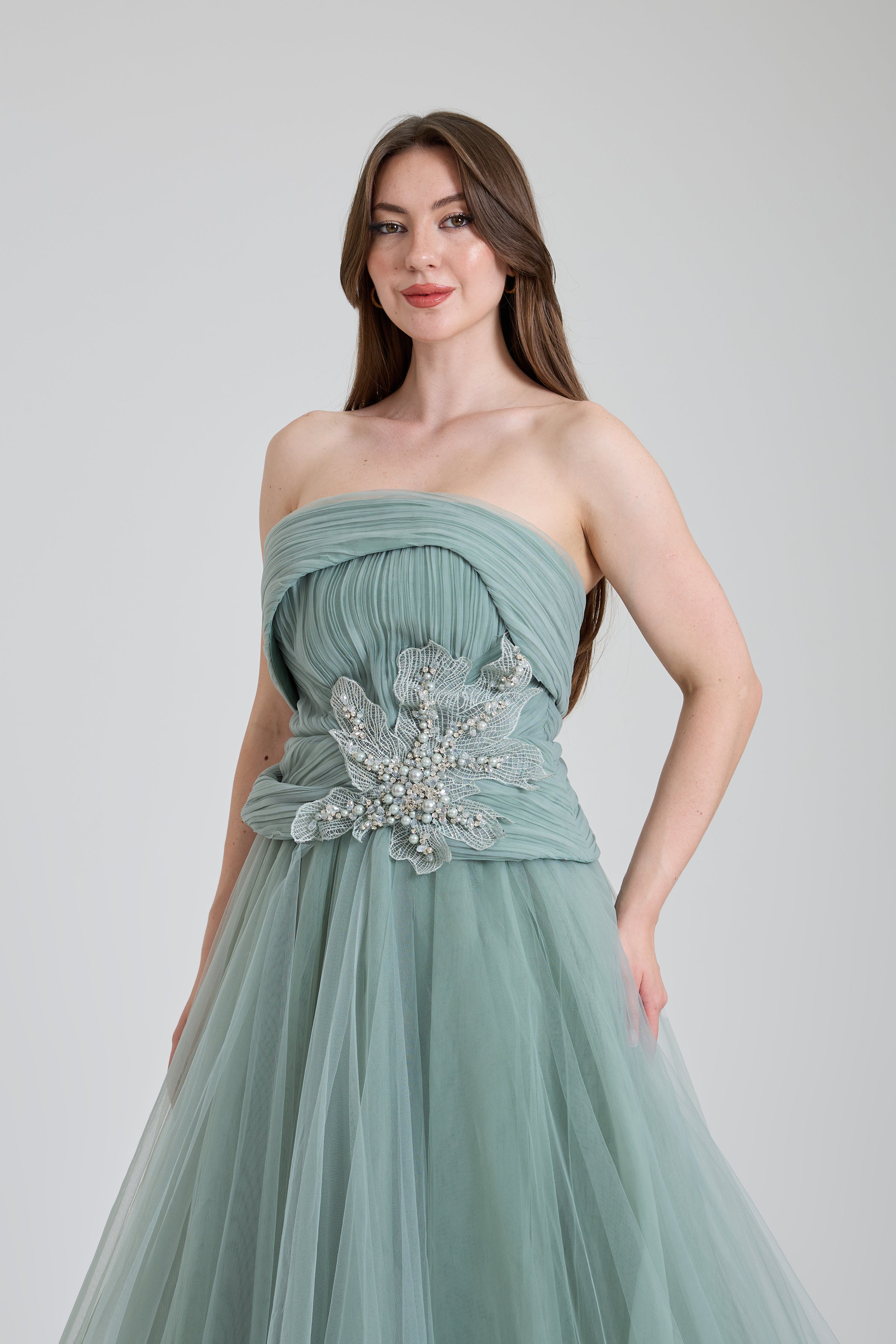 KADIN ABİYE STRAPLEZ İŞLEME DETAYLI TÜL ŞIK UZUN ELBİSE