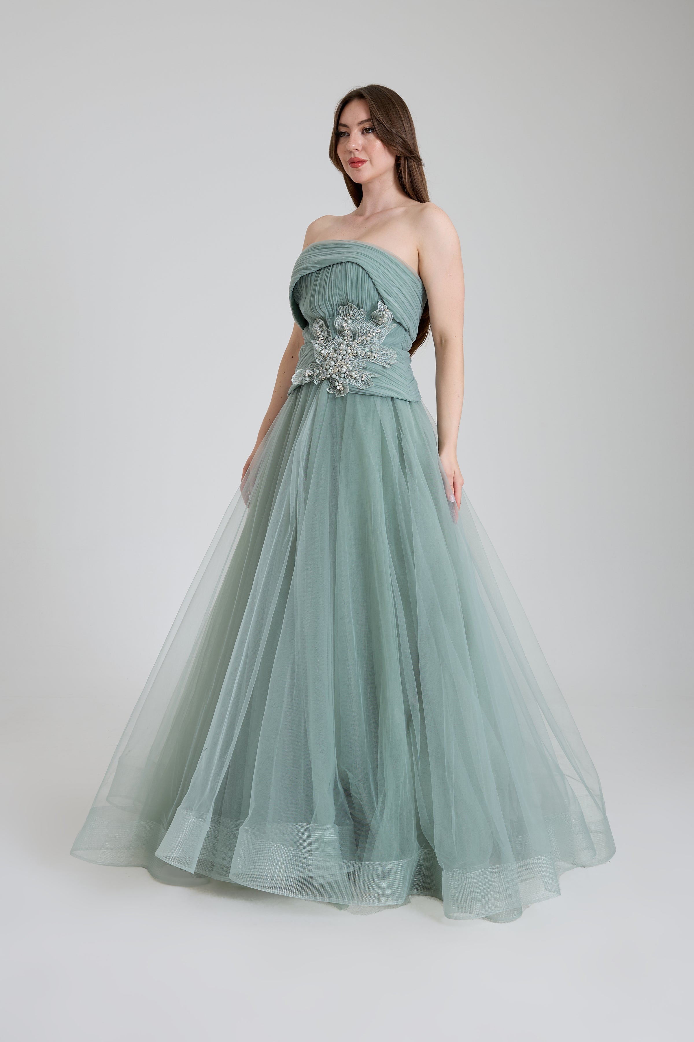 KADIN ABİYE STRAPLEZ İŞLEME DETAYLI TÜL ŞIK UZUN ELBİSE