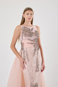 KADIN UZUN PELERİNLİ TAŞ İŞLEMELİ PUDRA ABİYE ELBİSE