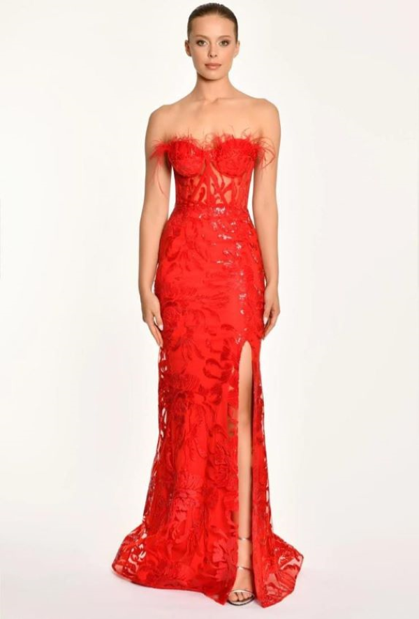 KADIN UZUN ABİYE STRAPLEZ OTRİŞLİ YIRTMAÇ DETAYLI ELBİSE