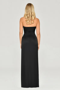 STRAPLEZ SATEN DEGAJE YAKA UZUN YIRTMAÇLI UZUN ABİYE