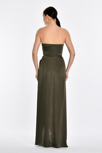 STRAPLEZ SATEN DEGAJE YAKA UZUN YIRTMAÇLI UZUN ABİYE