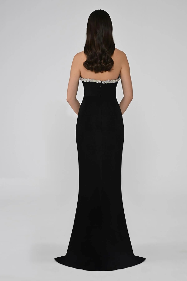 STRAPLEZ ASİMETRİK YAKA TAŞ DETAYLI YIRTMAÇLI UZUN ABİYE