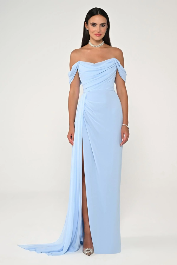 STRAPLEZ YAKA DÜŞÜK KOL YIRTMAÇLI UZUN ŞİFON ABİYE