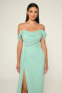 STRAPLEZ YAKA DÜŞÜK KOL YIRTMAÇLI UZUN ŞİFON ABİYE