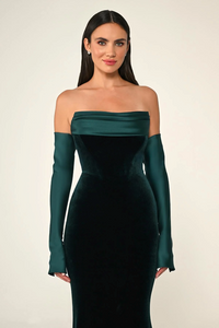 KADİFE BALIK KESİM SATEN KOL VE YAKA DETAY UZUN ABİYE ELBİSE