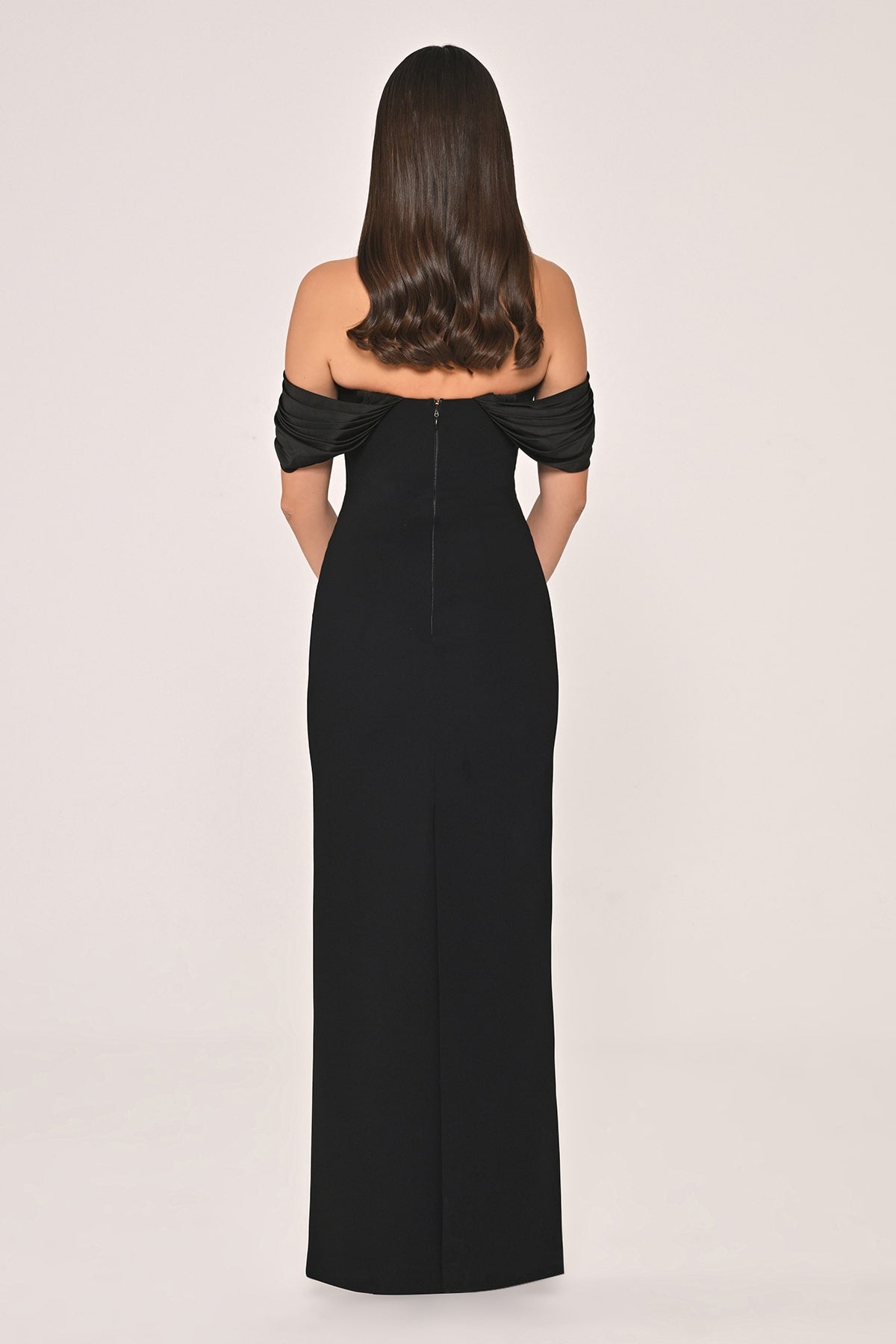 DÜŞÜK OMUZ SATEN YAKA KREP UZUN ABİYE ELBİSE