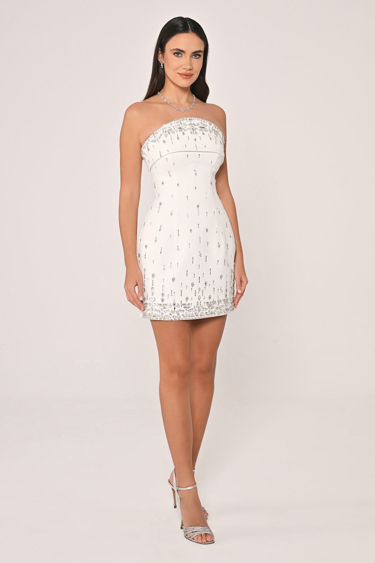 ABİYE STRAPLEZ YAKA TAŞ İŞLEMELİ MİNİ ABİYE ELBİSE