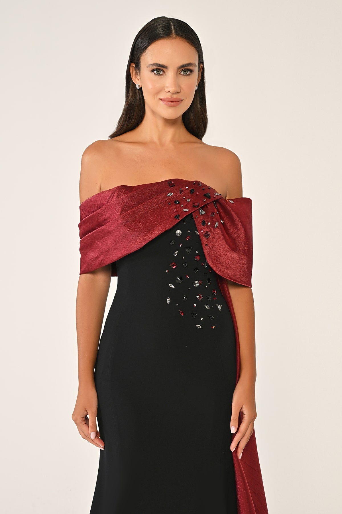 ORGANZE DETAYLI TAŞ İŞLEMELİ KUŞAKLI BALIK UZUN ABİYE ELBİSE