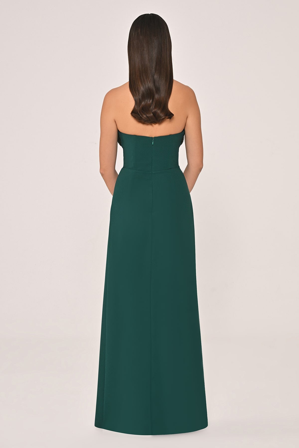 STRAPLEZ BONCUK İŞLEMELİ YIRTMAÇLI UZUN ABİYE ELBİSE