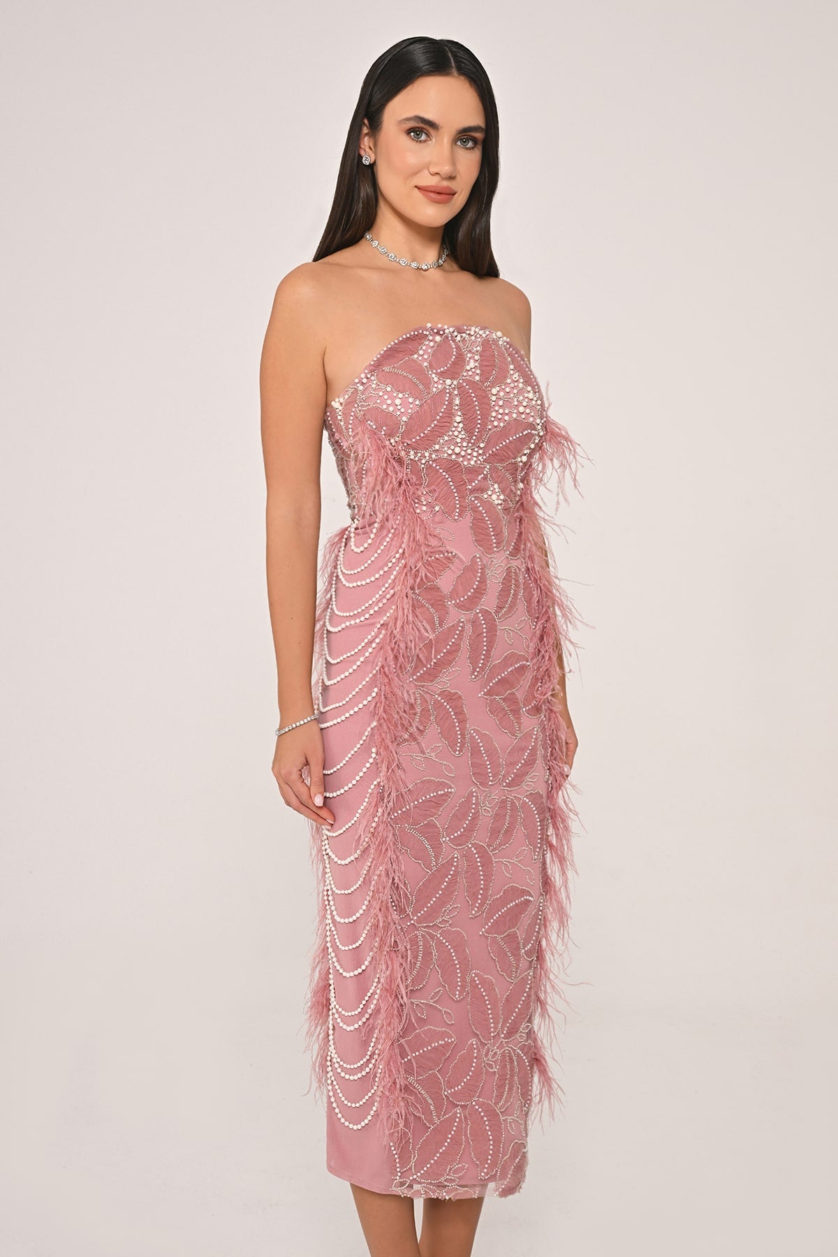 İNCİ VE OTRİŞLİ ÜÇ BOYUT ÇİÇEK DETAYLI MİDİ ABİYE ELBİSE