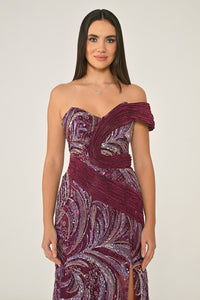 DÜŞÜK OMUZ PAYETLİ  YIRTMAÇLI UZUN ABİYE ELBİSE