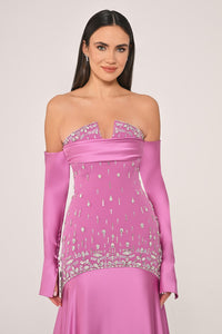 STRAPLEZ TAŞ İŞLEMELİ KOL DETAYLI UZUN ABİYE ELBİSE