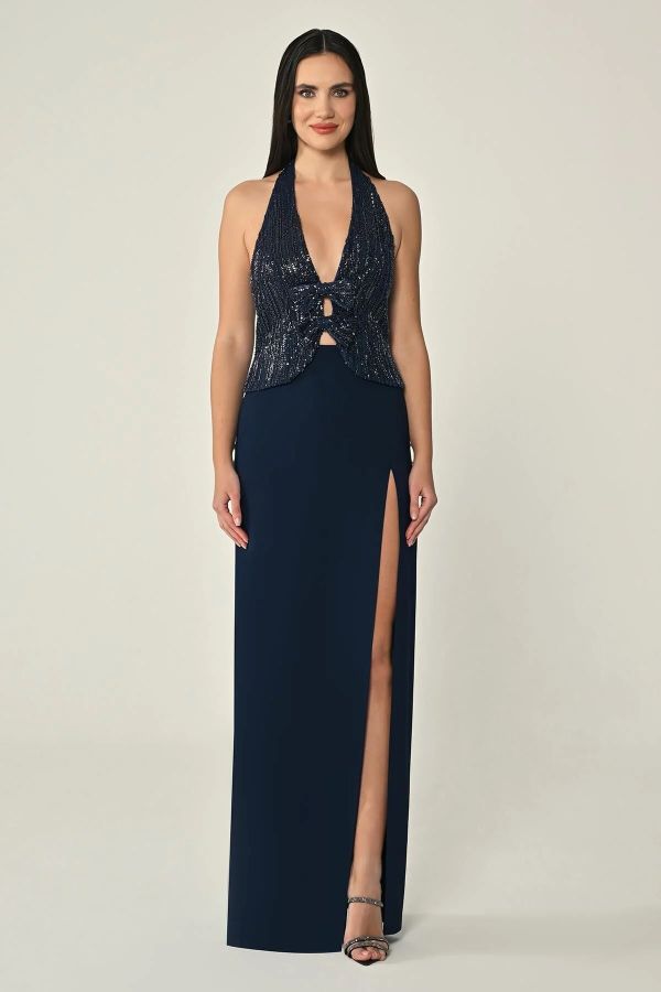 V YAKA ÜSTÜ PAYET ETEĞİ KREP UZUN ABİYE ELBİSE