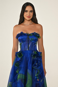 STRAPLEZ KORSE YIRTMAÇLI DESENLİ ORGANZE UZUN ABİYE ELBİSE