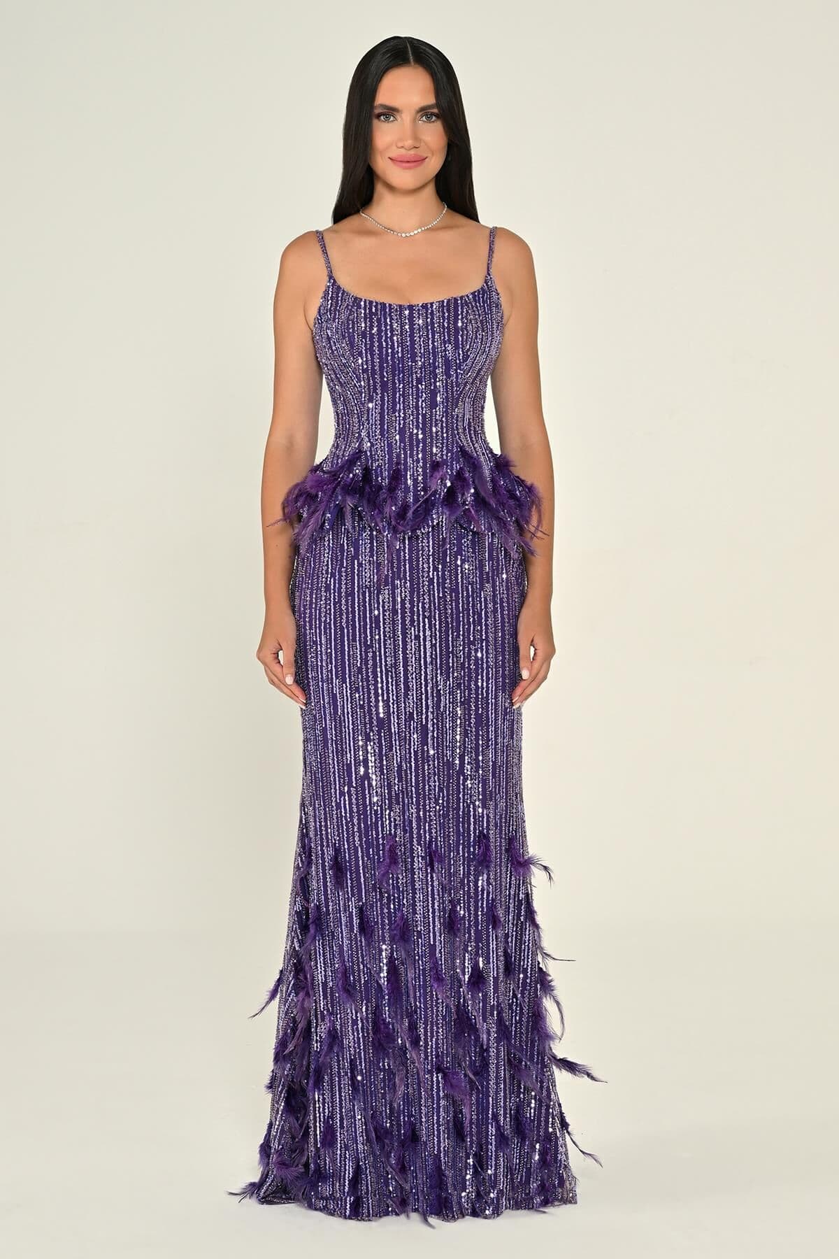 İNCE ASKILI PAYETLİ UZUN ABİYE ELBİSE