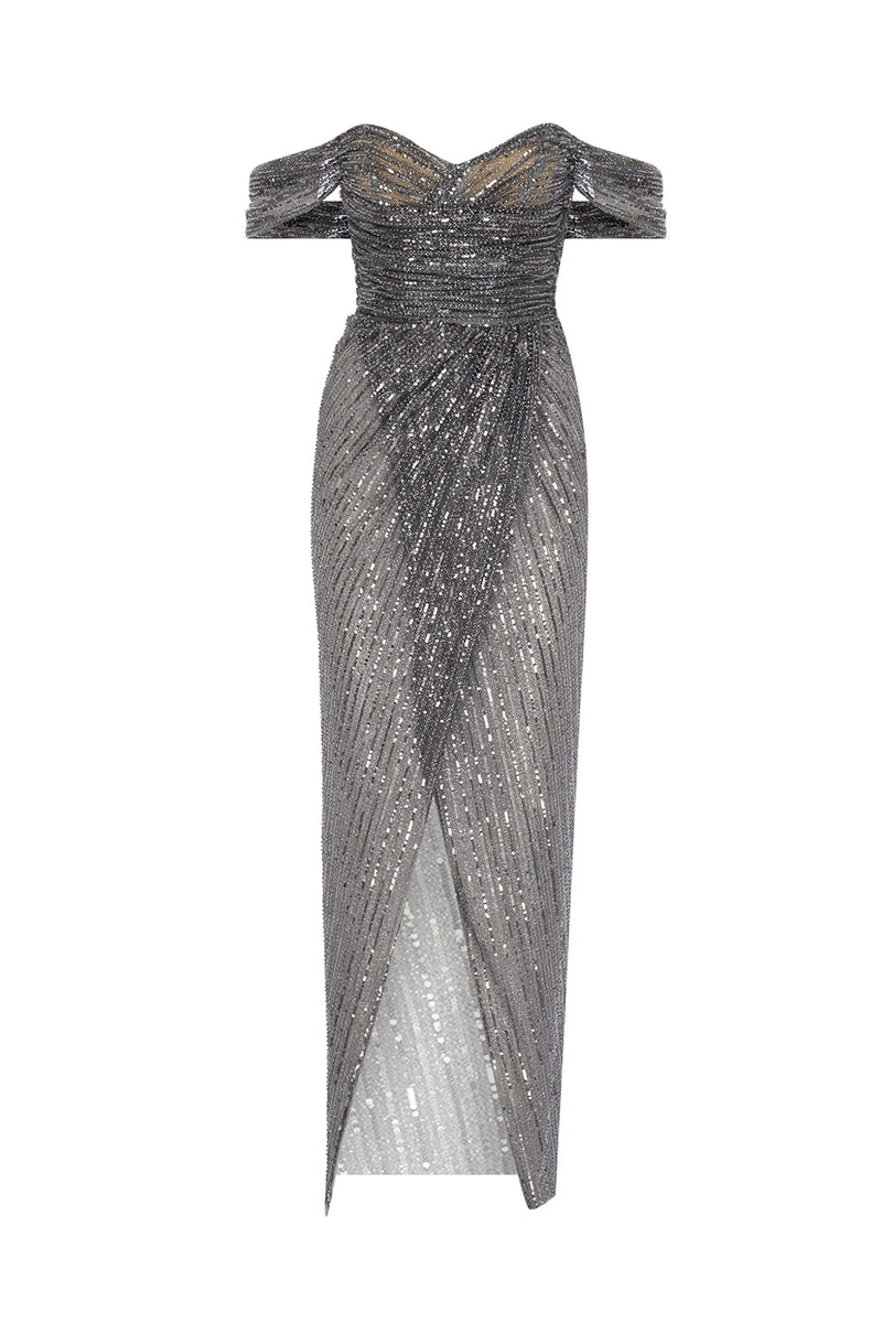 KADIN PAYETLİ DEKOLTELİ YIRTMAÇLI UZUN ABİYE ELBİSE